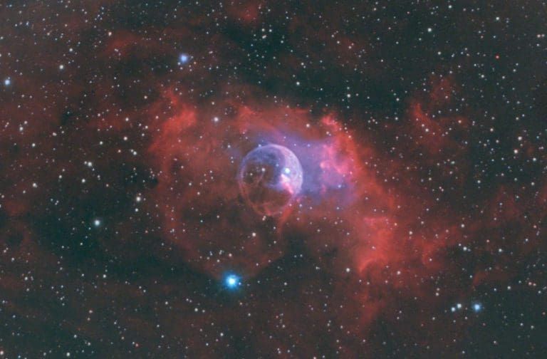 Bubble Nebula 2400 Astro photography by NOVO engineer Adam L of the Bubble Nebula