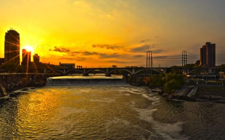 Stone Arch HDR 2400w